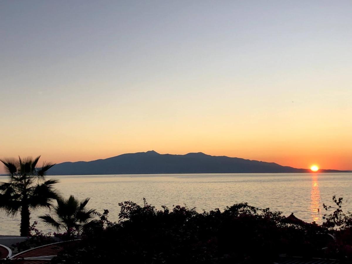 Sunset Apartment Saranda Bay Extérieur photo